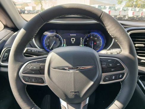 New 2026 Chrysler Voyager LX image 10