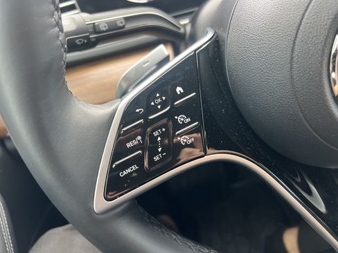 Certified 2025 Mercedes-Benz GLE 350 4MATIC image 18