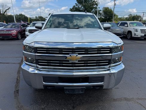Used 2017 Chevrolet Silverado 2500 LT AWD/4WD image 8
