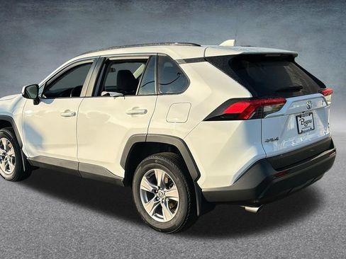 Used 2023 Toyota RAV4 XLE w/ Convenience Package AWD/4WD image 4