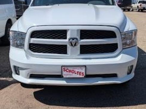 Used 2014 RAM 1500 Express AWD/4WD image 5