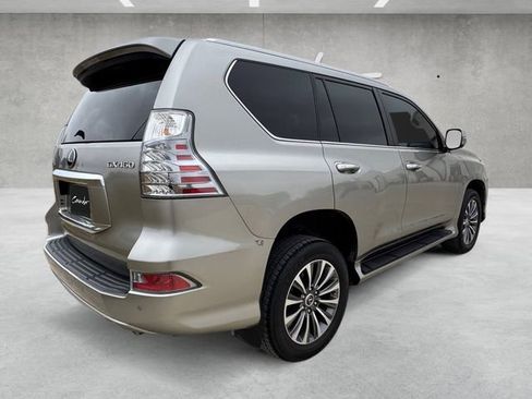 Used 2023 Lexus GX 460 Luxury image 16