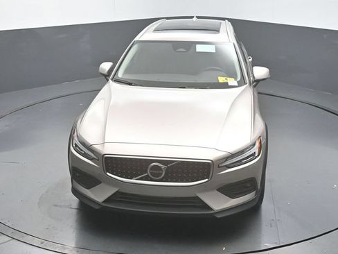 New 2026 Volvo V60 B5 Cross Country Plus w/ Protection Package Premier AWD/4WD image 45