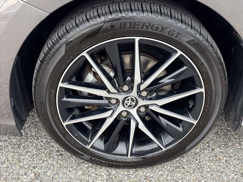 Used 2023 Toyota Camry SE w/ Cold Weather Package image 14