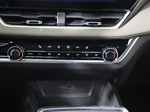 New 2026 Chevrolet Equinox LT w/ Convenience Package II image 11