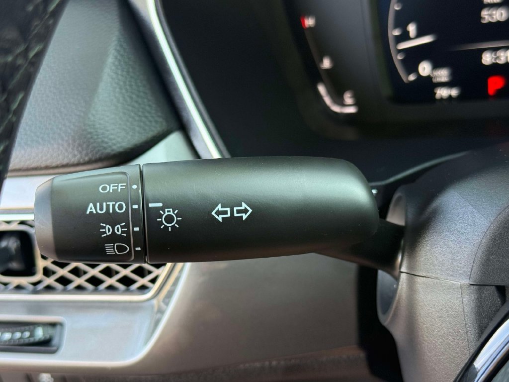 Certified 2025 Acura Integra FWD image 27