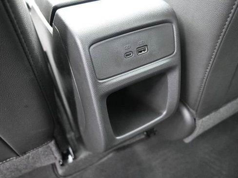 New 2026 Chevrolet Trax RS w/ Sunroof Package FWD image 28