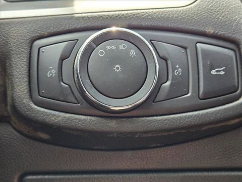Used 2015 Ford Edge SEL w/ Equipment Group 201A AWD/4WD image 16
