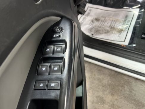 Used 2021 Chevrolet Colorado W/T w/ Custom Special Edition image 23