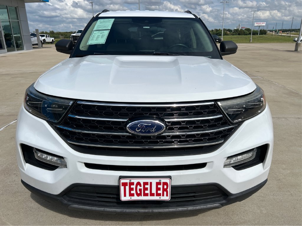 Used 2020 Ford Explorer XLT w/ Equipment Group 202A RWD image 19