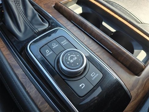 Used 2021 Nissan Armada SL w/ Captain's Chairs Package image 23