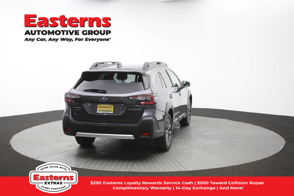 Used 2023 Subaru Outback Limited AWD/4WD image 42