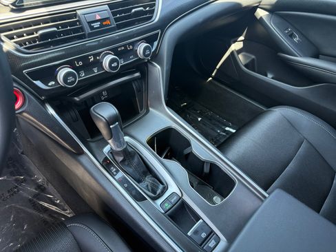 Used 2019 Honda Accord Sport image 13