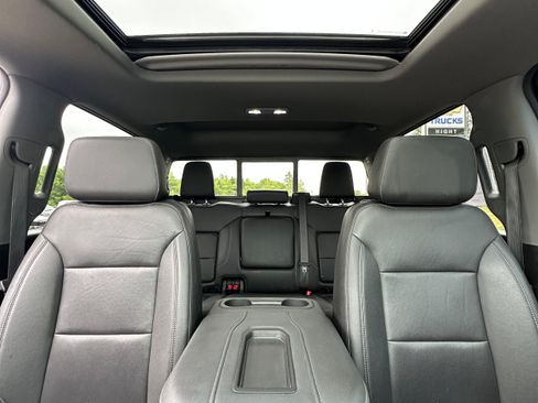 Used 2022 GMC Sierra 2500 SLT w/ SLT Convenience Package AWD/4WD image 24