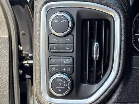 Used 2022 GMC Sierra 2500 AT4 w/ Snow Plow Prep/Camper Package AWD/4WD image 20