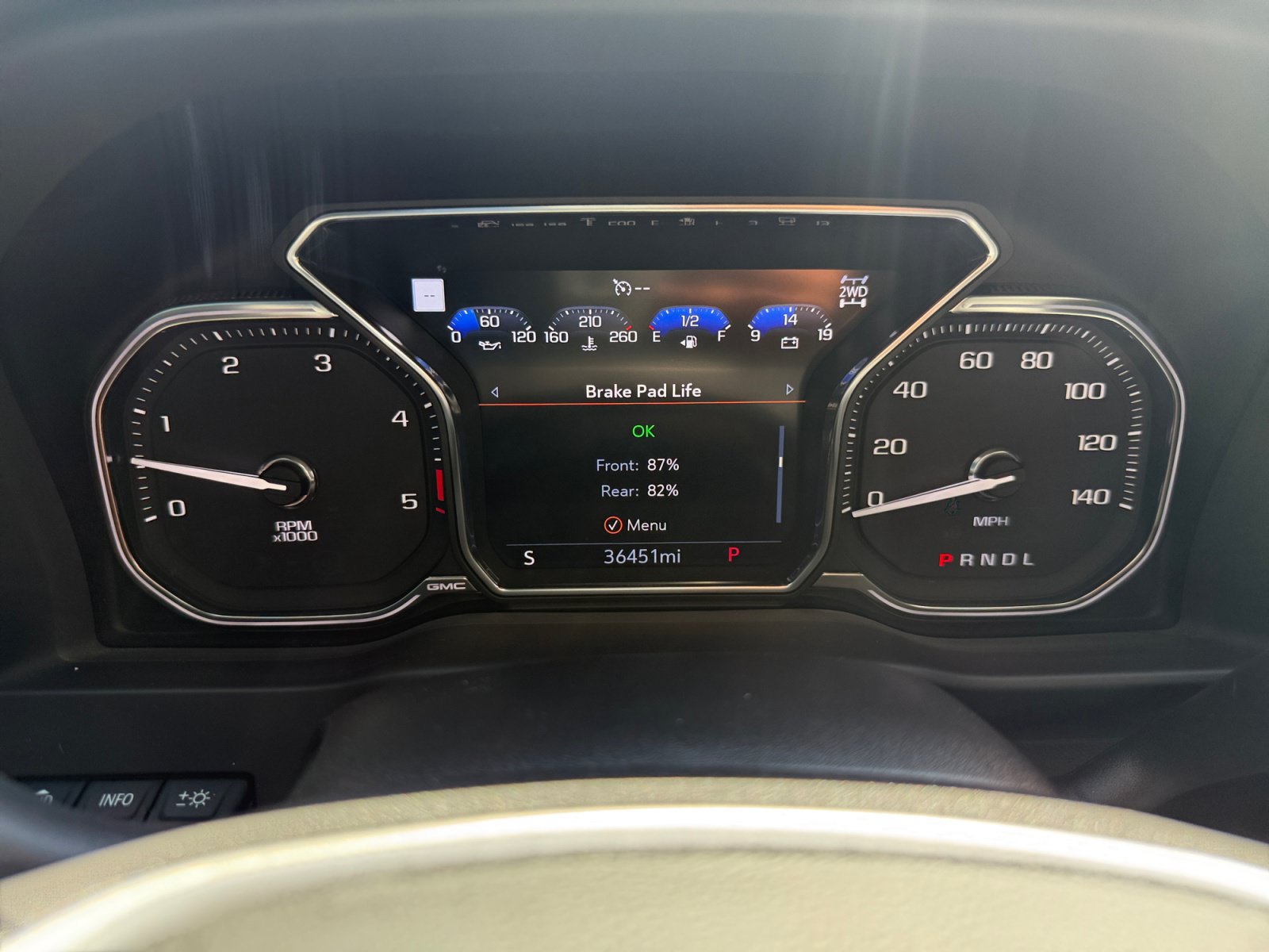 Used 2022 GMC Sierra 2500 Denali w/ Denali Ultimate Package AWD/4WD image 11