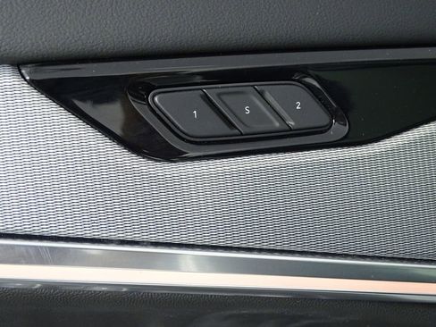 Used 2024 Jeep Wagoneer Launch Edition image 20