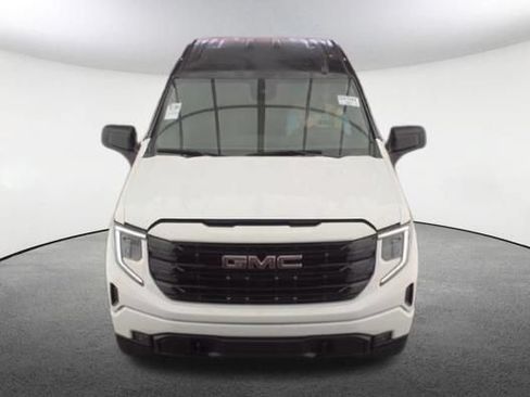 Used 2024 GMC Sierra 1500 Elevation w/ X31 Off-Road Package AWD/4WD image 2