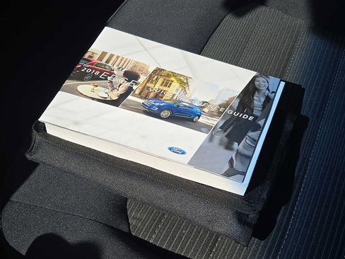 Used 2018 Ford Edge SEL FWD image 25