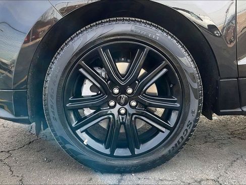 Used 2024 Ford Edge ST-Line w/ Class II Trailer Tow Package image 8