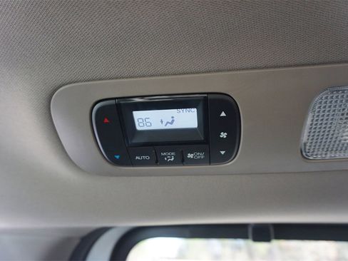 Used 2018 Honda Odyssey EX-L image 17