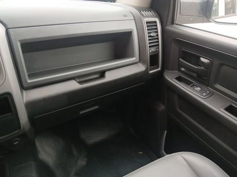 Used 2018 RAM 2500 Tradesman w/ Chrome Appearance Group image 28