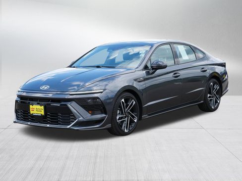Certified 2025 Hyundai Sonata N Line FWD image 3