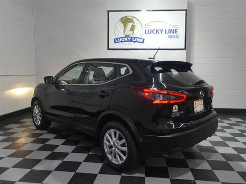 Used 2021 Nissan Rogue Sport S image 10