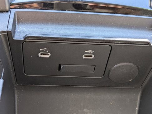 Used 2025 MAZDA MAZDA3 s image 21