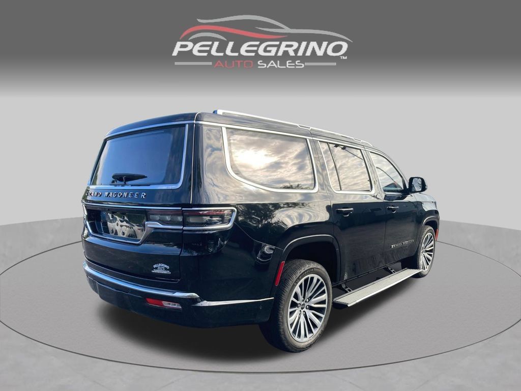 Used 2022 Jeep Grand Wagoneer Series III AWD/4WD image 7