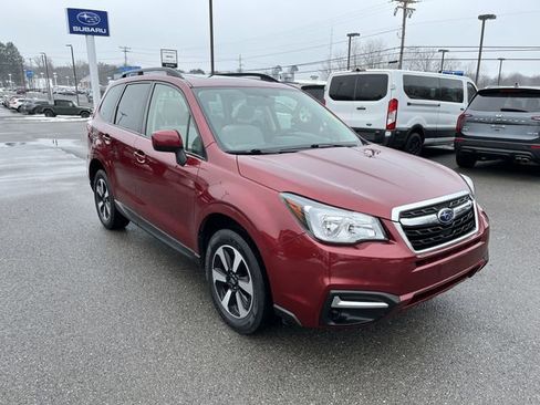 Used 2018 Subaru Forester 2.5i Premium w/ All-Weather Package AWD/4WD image 10