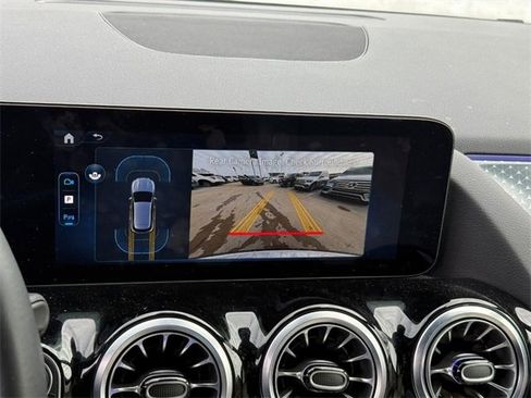 Certified 2025 Mercedes-Benz GLA 250 GLA 250 image 24