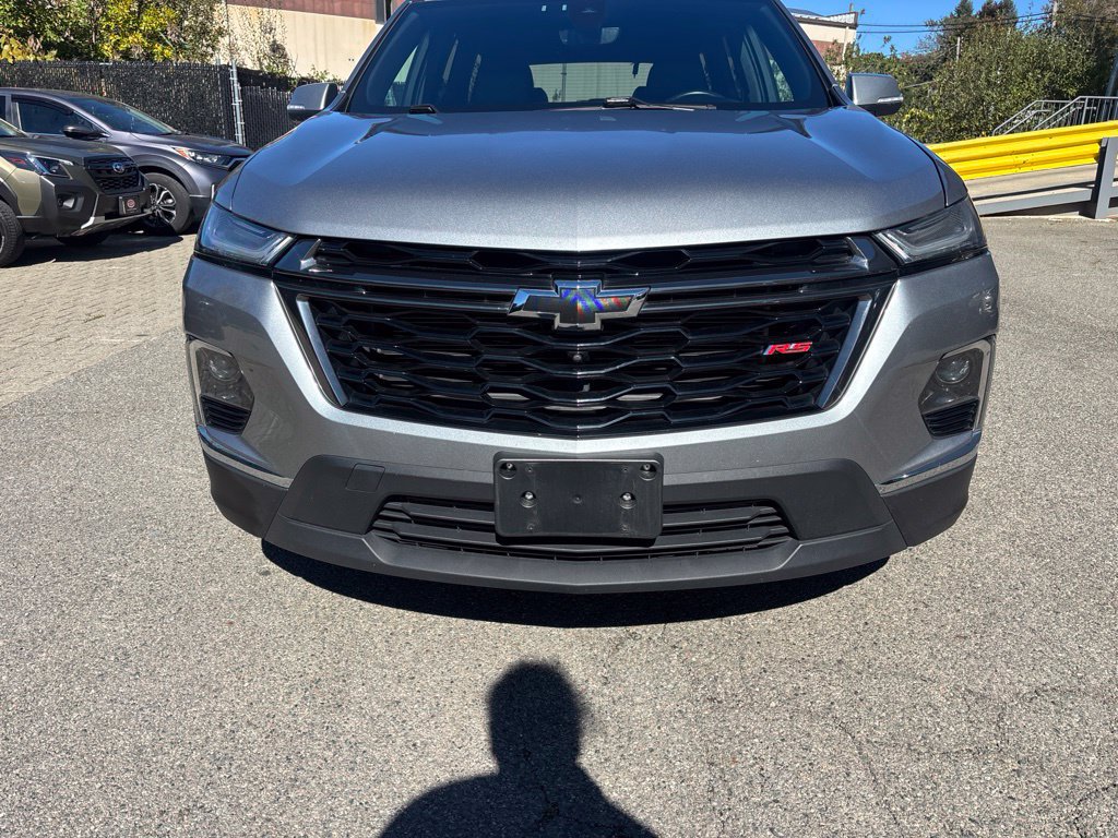 Used 2023 Chevrolet Traverse RS w/ LPO, Floor Liner Package AWD/4WD image 9