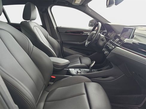 Used 2022 BMW X2 xDrive28i w/ Convenience Package image 11