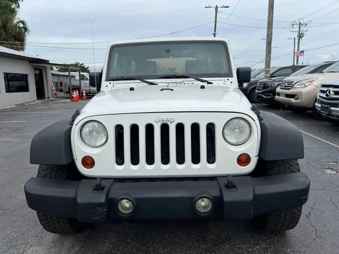 Used 2009 Jeep Wrangler Unlimited X RWD image 3