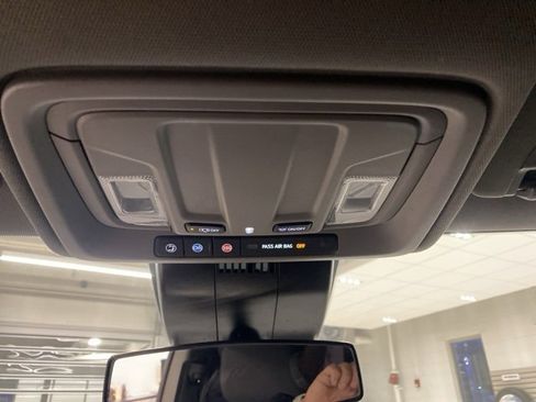 Certified 2022 Chevrolet Silverado 1500 RST image 18