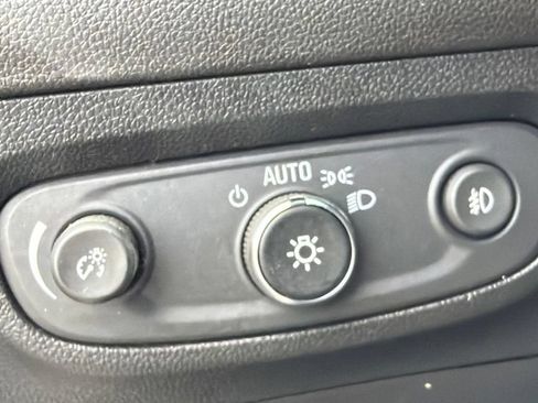 Used 2021 Buick Encore GX Preferred FWD image 17