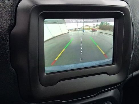 Used 2020 Jeep Renegade Trailhawk image 18