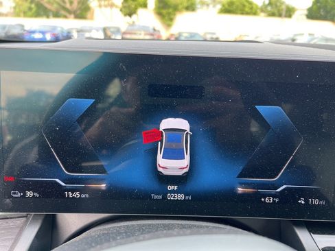 Used 2026 BMW i5 eDrive40 w/ M Sport Package image 16