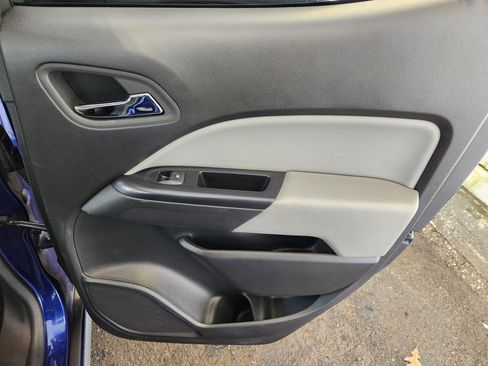 Used 2015 Chevrolet Colorado LT RWD image 15