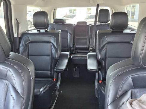 Certified 2025 Lincoln Navigator Reserve AWD/4WD image 19