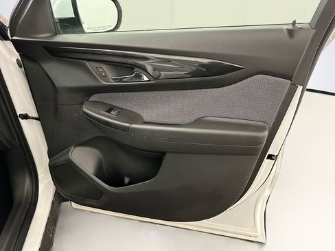 Used 2025 Chevrolet TrailBlazer LT image 33