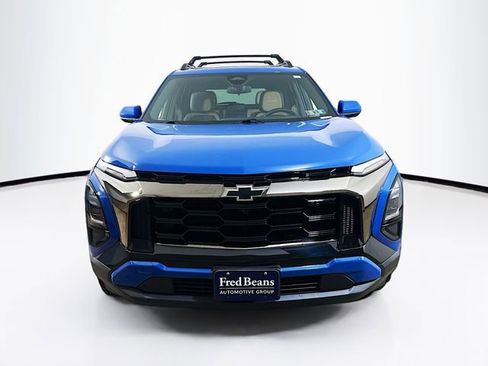 Used 2025 Chevrolet Equinox ACTIV image 2