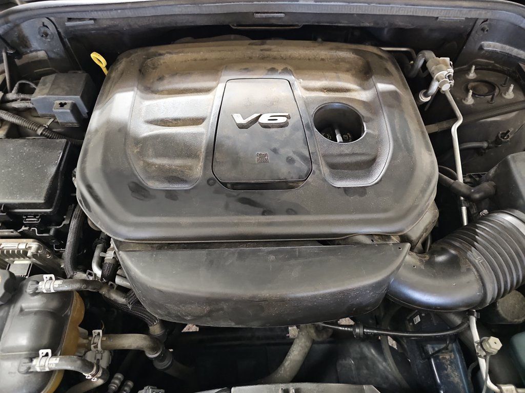 Used 2017 Jeep Grand Cherokee Limited AWD/4WD image 32