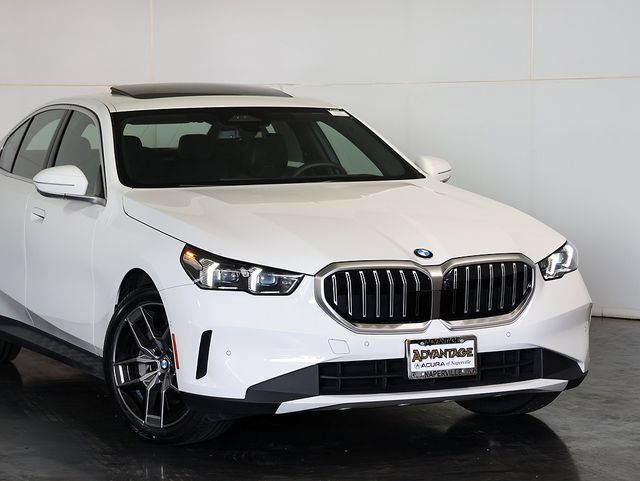 Used 2026 BMW 530i xDrive AWD/4WD image 6