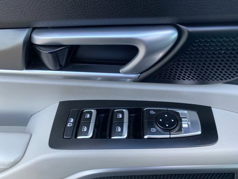 Used 2021 Kia Telluride S image 25