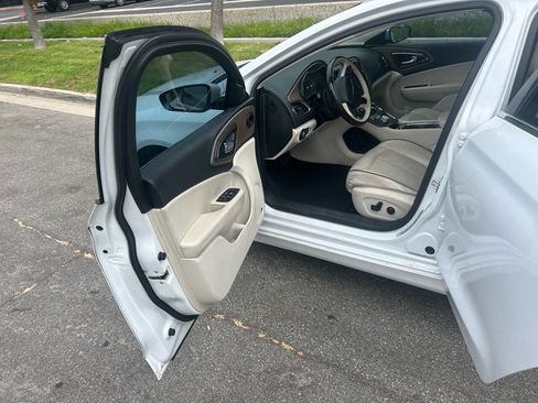 Used 2015 Chrysler 200 C w/ Navigation & Sound Group I image 7