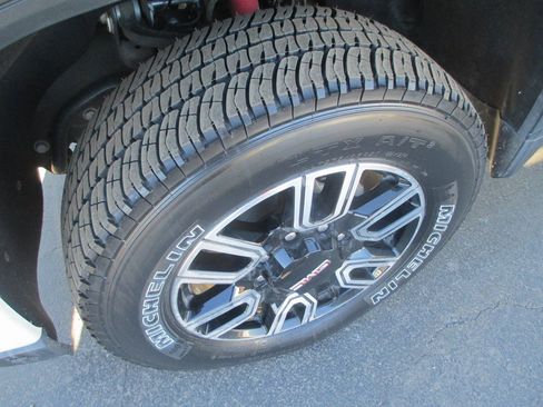 Certified 2022 GMC Sierra 3500 AT4 w/ AT4 Preferred Package image 14