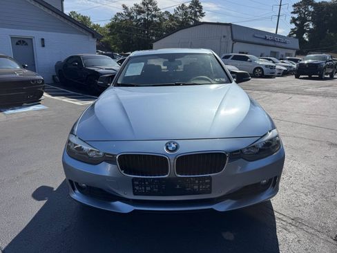 Used 2013 BMW 328i xDrive Sedan AWD/4WD image 2