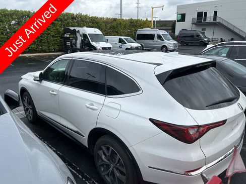 Used 2023 Acura MDX FWD w/ Technology Package image 6